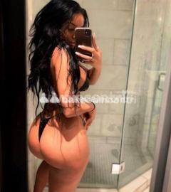 Scopri la Magia di una Notte Indimenticabile con Me, la Tua Musa Sensuale a Potenza